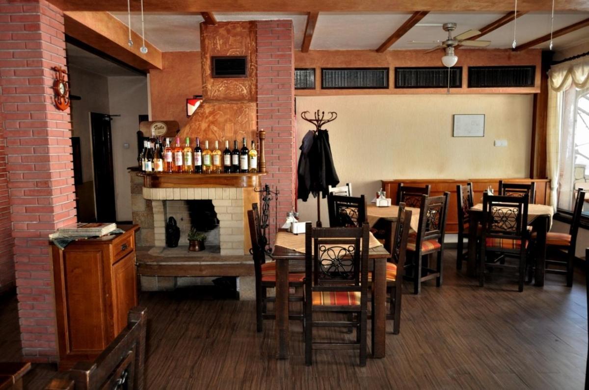 Spartak Family Hotel Smolyan Exteriör bild