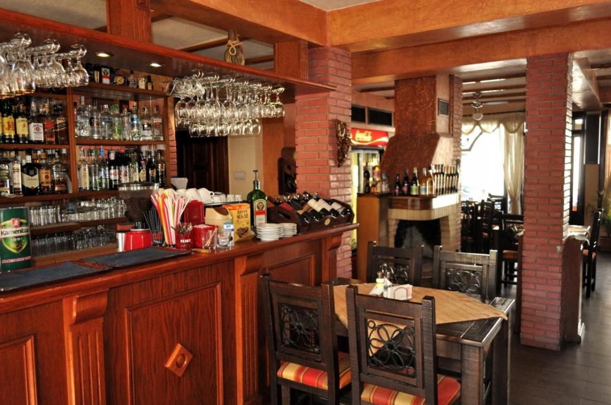 Spartak Family Hotel Smolyan Exteriör bild
