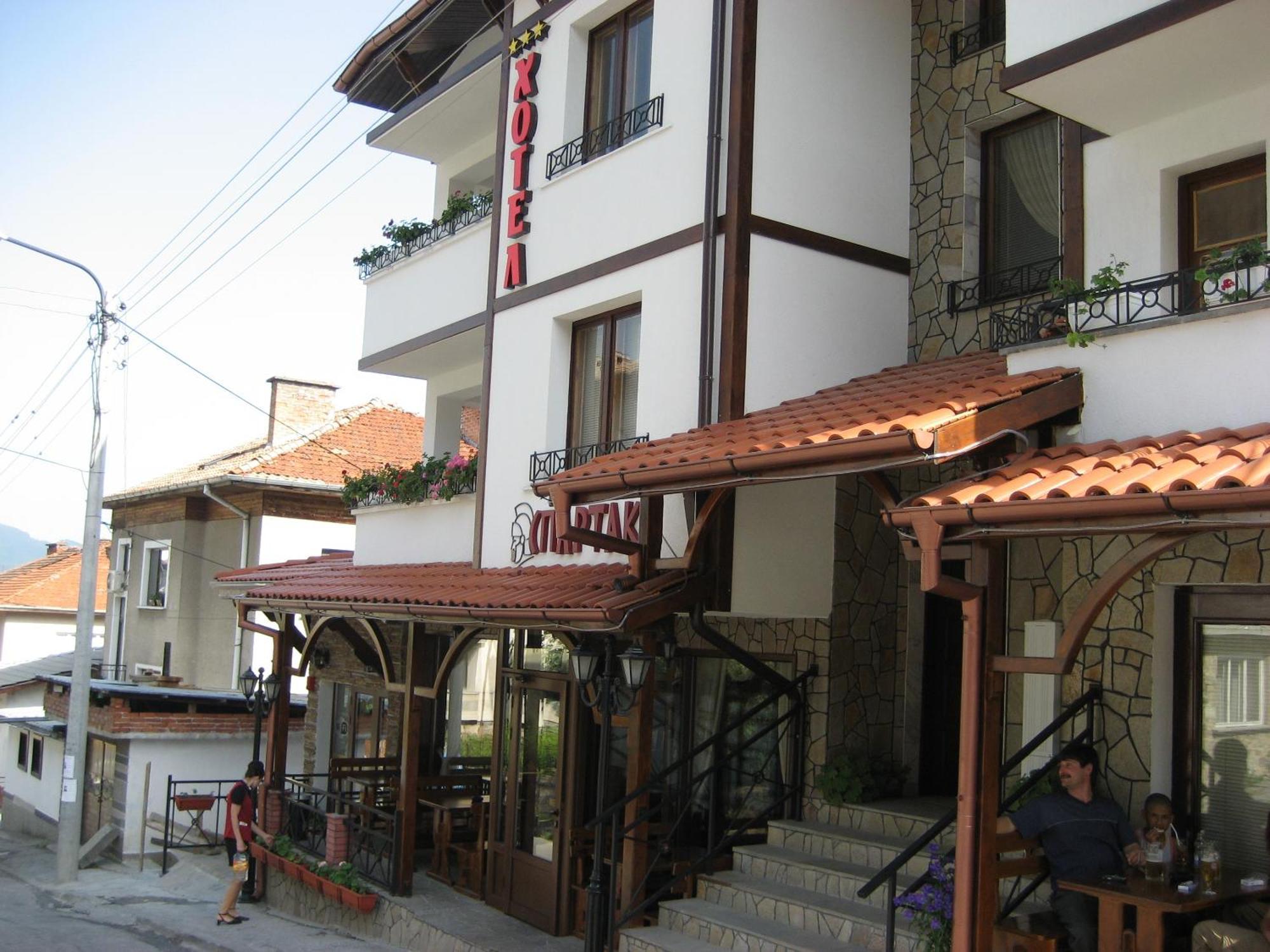 Spartak Family Hotel Smolyan Exteriör bild